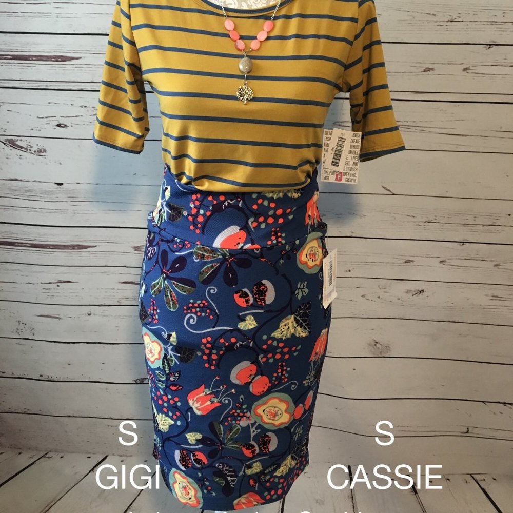 Beautiful Floral Lularoe Cassie Skirt SMALL NWT